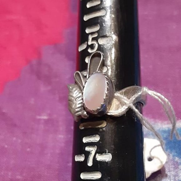 Mother of Pearl Ring Signed TS - Picture 3 of 6